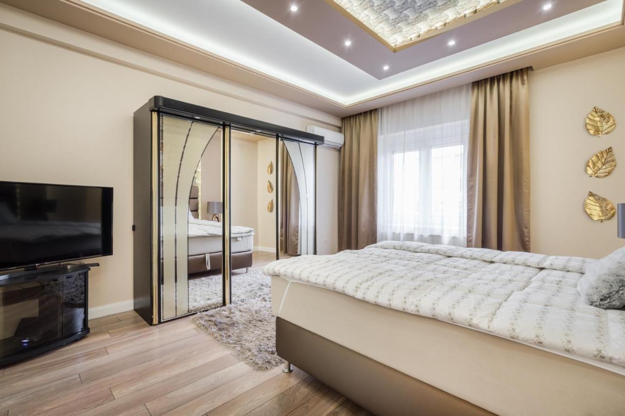 Bpr Ethereal Panoramic Suite With A/C & Balcony 布达佩斯 外观 照片