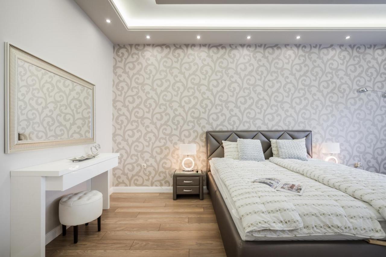 Bpr Ethereal Panoramic Suite With A/C & Balcony 布达佩斯 外观 照片