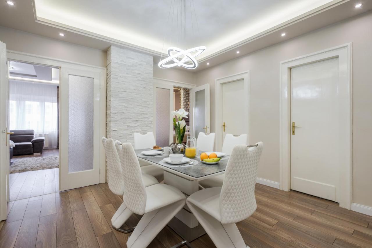 Bpr Ethereal Panoramic Suite With A/C & Balcony 布达佩斯 外观 照片