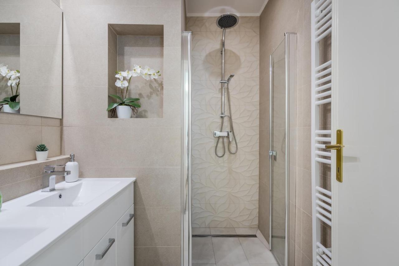Bpr Ethereal Panoramic Suite With A/C & Balcony 布达佩斯 外观 照片
