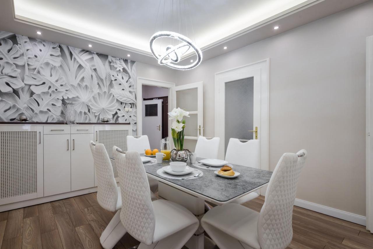 Bpr Ethereal Panoramic Suite With A/C & Balcony 布达佩斯 外观 照片